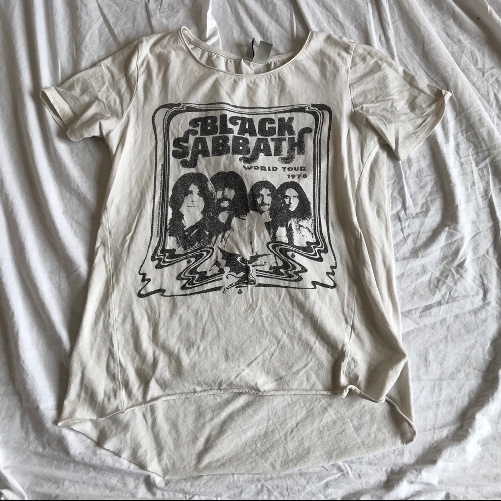 band tee